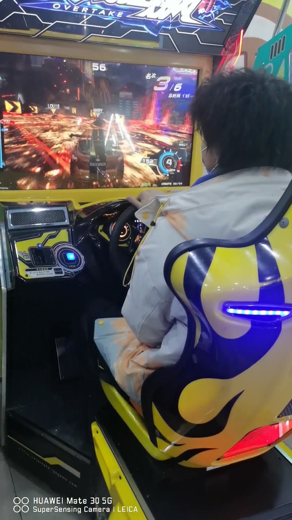 磊少与二大赛车竞技