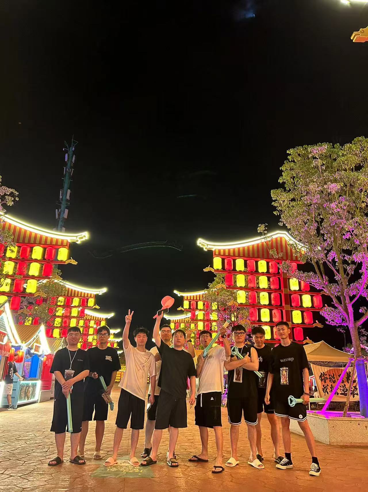 武汉花博汇合影留念（二）